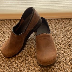 Sanita clogs size 38